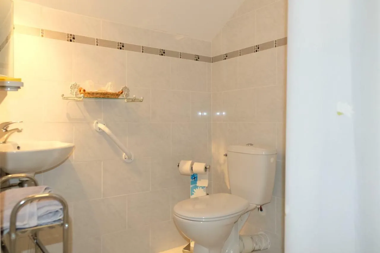 Guest house Ferme De Laprade Hotel Sauzet
